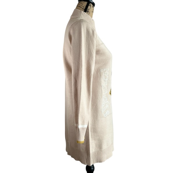 Adorable Cream Sweater with Artistic Design - Picture 5 of 13